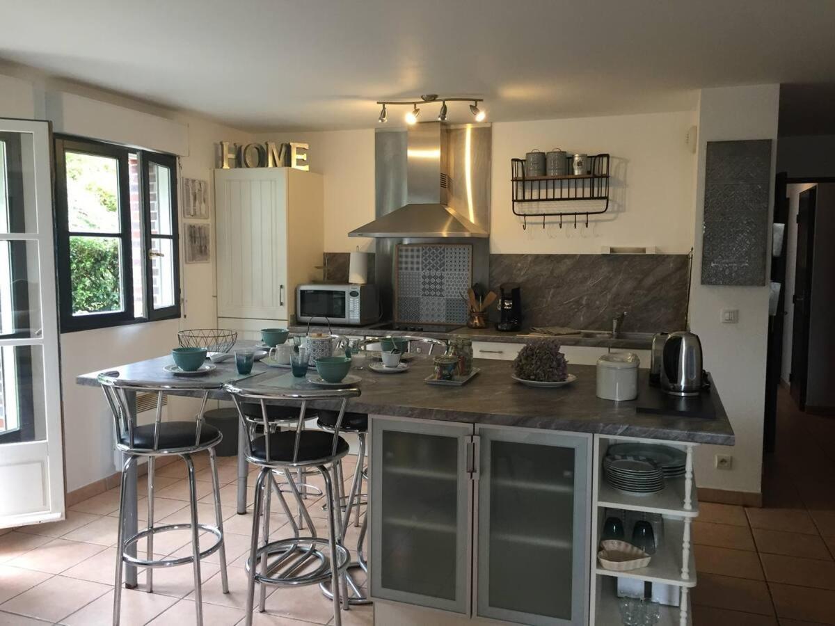 Beautiful Ground Floor 2 Bedroom Apartment Онфлер Екстер'єр фото