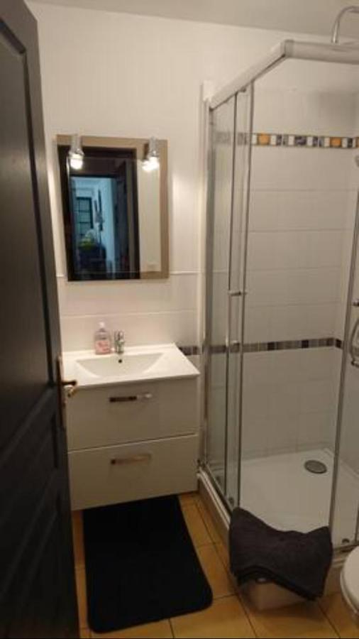 Beautiful Ground Floor 2 Bedroom Apartment Онфлер Екстер'єр фото